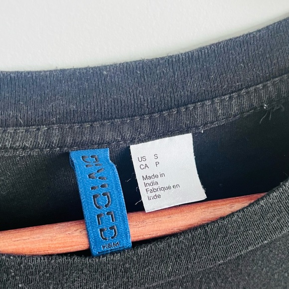 3 black tshirts - Picture 5 of 6